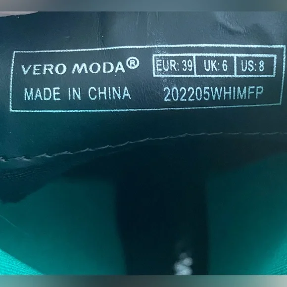 Vero Moda Black and Green Boots - Picture 5 of 6